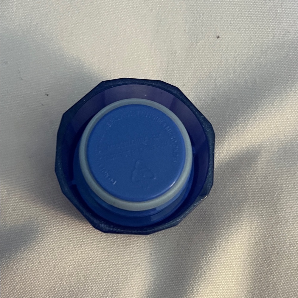 Starbucks Gradient Winter Blue 20 oz Water Bottle - Picture 6 of 7